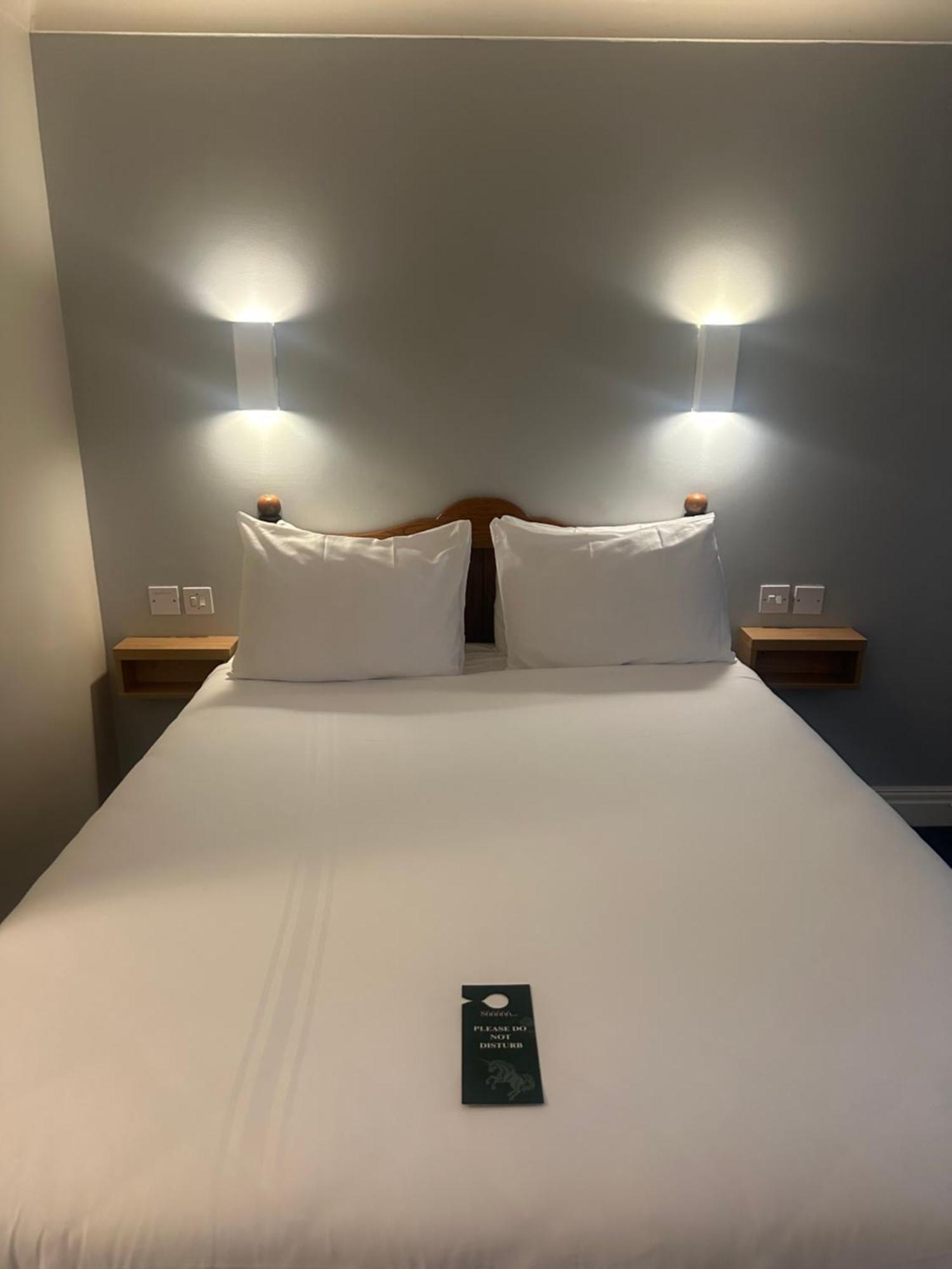 Go2 Glasgow Cumbernauld Hotel - Free Parking And Pet Friendly Exterior photo