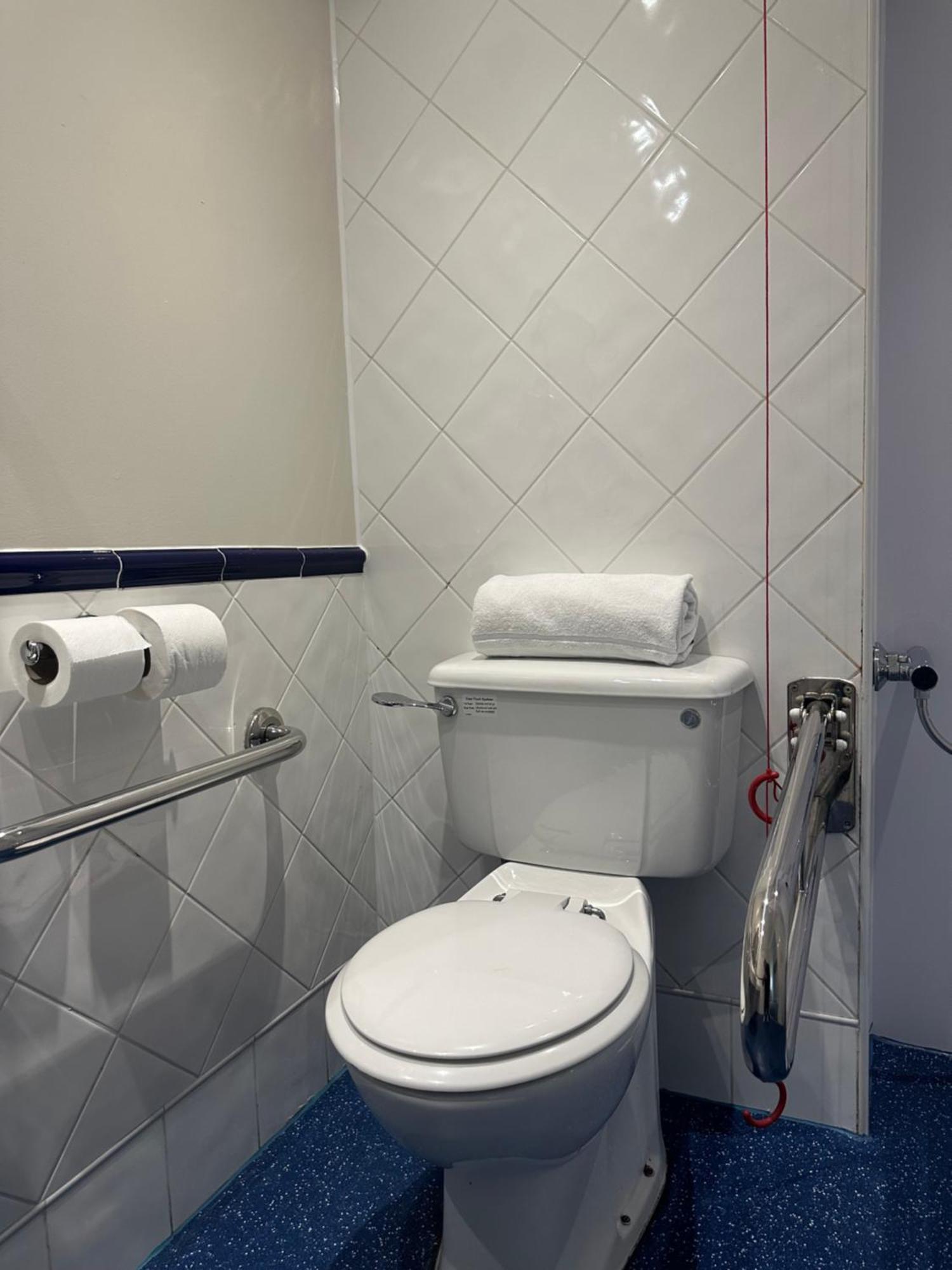 Go2 Glasgow Cumbernauld Hotel - Free Parking And Pet Friendly Exterior photo